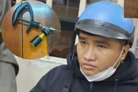 Trinh sát mật phục bắt nam thanh niên đâm kim tiêm vào đùi nữ sinh ở Bình Dương