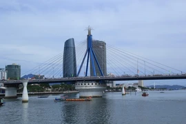 Đà Nẵng điều chỉnh giờ quay cầu Sông Hàn 