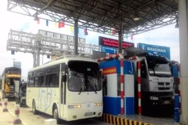 Chính thức thu phí đường bộ phía bắc hầm Hải Vân