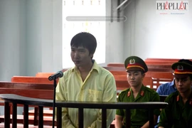 Một phóng viên hầu tòa về tội cưỡng đoạt tài sản