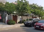 Xe công an ghé nhà cựu Phó chủ tịch UBND TP Đà Nẵng 