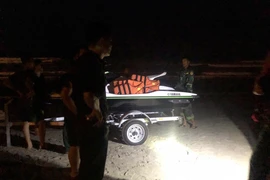 Đà Nẵng: 2 học sinh tắm biển bị đuối nước mất tích