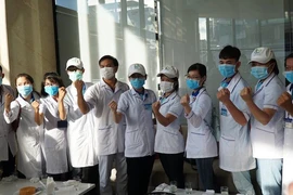 Các 'chiến binh áo trắng' Bình Định đã tới Đà Nẵng chống dịch
