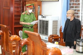Thầy bói 'nổ' có thể điều chuyển cán bộ ở Quảng Bình