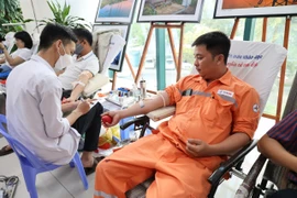 Hơn 2.300 người của Điện lực miền Trung tham gia hiến máu tình nguyện.