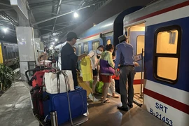 Chỉ còn vé tàu ngồi dịp cao điểm tết Nguyên đán 2024