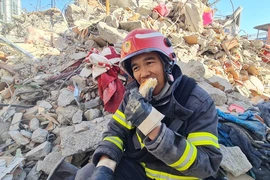 Đoàn cứu hộ Việt Nam phối hợp giải cứu bé 14 tuổi ở Thổ Nhĩ Kỳ