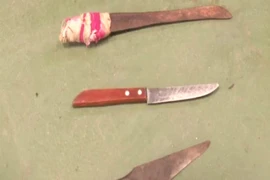3 thanh niên dùng dao cướp tài sản giữa đêm 