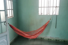 Phó công an xã thừa nhận ôm hôn nữ sinh lớp 9 ở Vĩnh Long