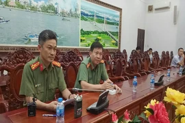 Công an Cần Thơ: 'Đổi 100 USD, phạt 90 triệu là đúng trình tự'