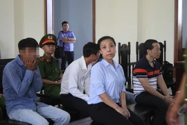 Hoãn xử vụ cựu nữ phóng viên nhận 280 triệu để gỡ bài viết