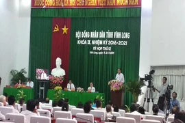 HĐND Vĩnh Long nóng chuyện trộm cát sông