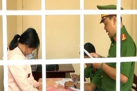Truy tố nữ nhân viên bưu điện tham ô 2 tỉ đồng