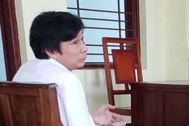 Cựu giảng viên đại học lãnh 12 tháng tù