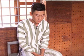 Bênh bạn gái, thanh niên đâm chết người