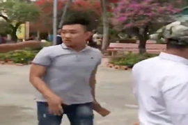 Nhận dạng nhóm cướp giật, hành hung du khách ở chùa