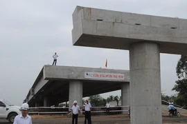Kiến nghị tạm dừng thi công cao tốc Trung Lương - Mỹ Thuận