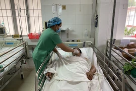 2 người bị đâm thấu bụng nguy kịch được cứu nhờ báo động đỏ