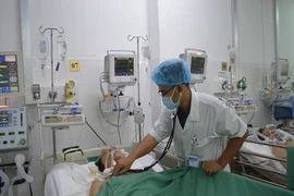Kỳ tích: Cứu sống bệnh nhân ho ra máu sét đánh