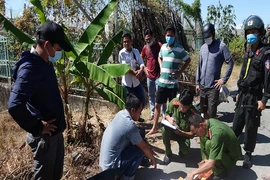 An Giang: Nhóm người chuyển 51 kg nghi vàng qua biên giới