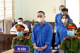 Phạt tù các bị cáo đưa 47 người Trung Quốc xuất cảnh trái phép