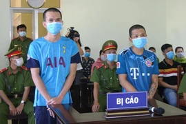 Phạt tù 2 thanh niên chém thành viên chốt kiểm soát COVID-19 
