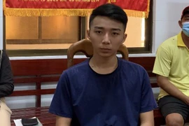 Đến tiếp ứng, đâm tử vong người phe mình