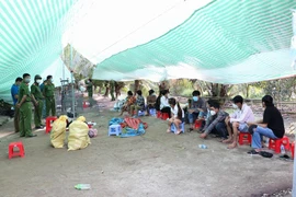 Triệt phá tụ điểm cờ bạc hoạt động rất tinh vi ở Vĩnh Long 