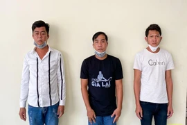 Bắt 5 người đòi thu tiền bảo kê các quán cà phê, gội đầu ở Cần Thơ
