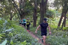 Trekking trên nóc nhà miền Tây