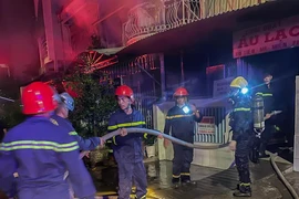 Cháy bình gas quán ăn, nhiều phụ nữ thoát chết