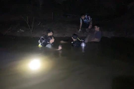 Trà Vinh: 1 thanh niên nhảy cầu tự tử nhưng bơi về nhà ngủ
