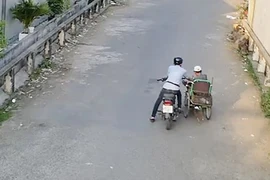 Cướp giật vé số của người tàn tật để mua ma tuý
