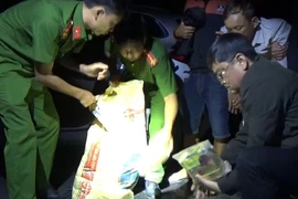 Công an Đồng Tháp bắt quả tang người đàn ông vận chuyển 24kg ma tuý