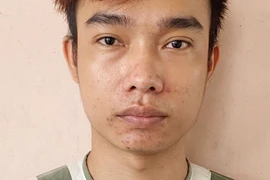 Dọa tung ảnh nhạy cảm để cưỡng ép người yêu