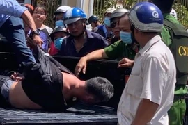 Trà Vinh: Chủ tiệm vàng cùng dân bắt gọn tên cướp