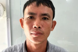 Hất nồi lẩu vào người 1 phụ nữ vì nghĩ bị xúc phạm