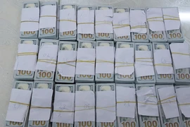 Từ vụ 530.000 USD, truy ra đường dây vận chuyển trái phép tiền tệ qua biên giới