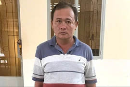 Đang làm vườn, 1 phụ nữ ở Vĩnh Long bị khống chế cướp vàng 