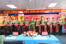Công an TP Cần Thơ tiếp nhận, phong cấp bậc hàm cho lực lượng an ninh hàng không