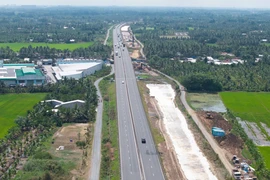 Cao tốc TP.HCM - Trung Lương - Mỹ Thuận: Từng bước xây dựng mô hình 'cao tốc số'