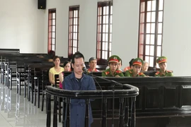 Kẻ làm bé gái 10 tuổi có thai lãnh án chung thân