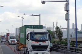 Xe quá tải khó thoát trạm cân tự động 