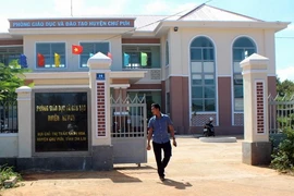 Bắt giam 1 cán bộ thanh tra huyện liên quan đến chi tiền sai 
