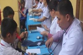 Làm rõ vụ 20 học sinh Nghệ An nghi viêm cầu thận cấp