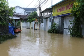 Lũ chia cắt giao thông ở miền Trung, Tây Nguyên