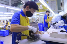 Thưởng tết: Người hơn 1 tỉ, người được 1 triệu