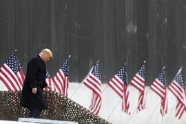 Ông Trump những ngày cuối nhiệm kỳ: Lặng lẽ chờ sóng gió