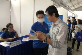 Tham gia BHXH tự nguyện, 1 tháng đóng bao nhiêu tiền?