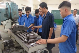 Trường nghề “tung chiêu” hút thí sinh